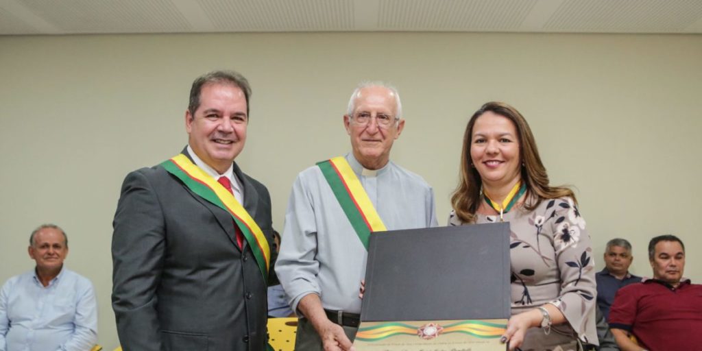 The Spiritans, celebrating 100 years of presence in the State of Acre, in Brazil, are honoured by the local authorities.