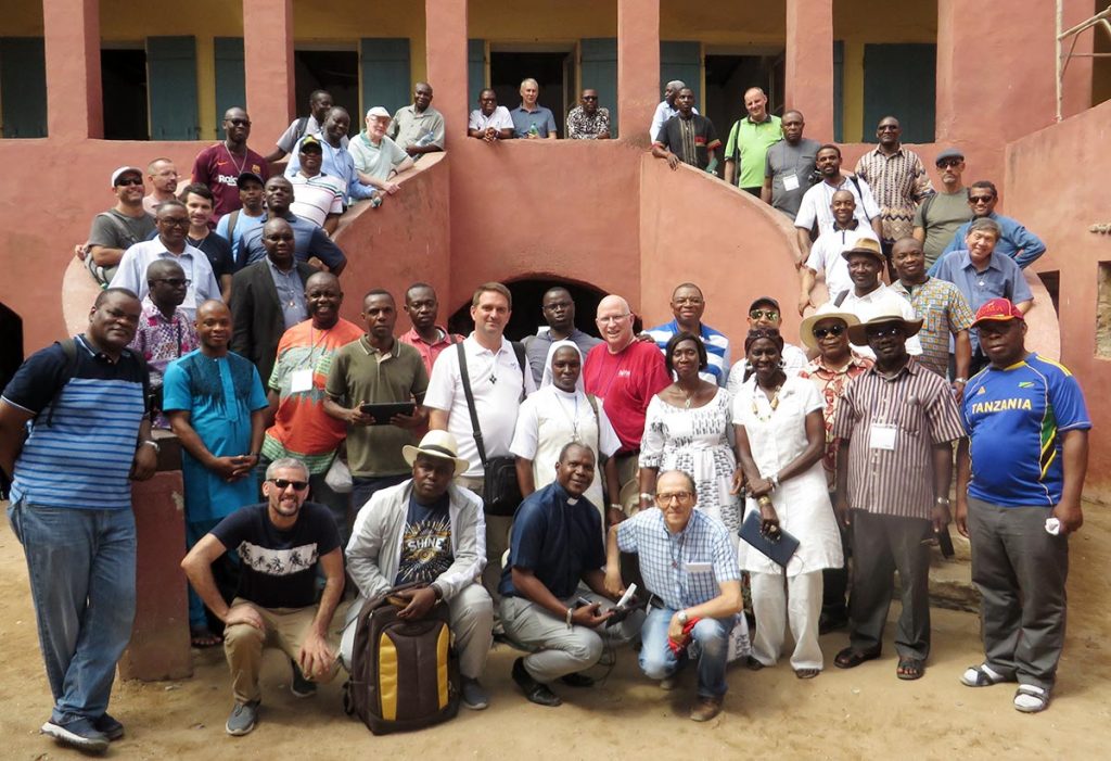 Message final. La Rencontre Internationale des Formateurs Spiritains (RIFS) s'est tenue à Dakar du 25 juin au 4 juillet 2019. Elle a été organisée par le Conseil Général des Spirituels en vue de la préparation du Chapitre Général de Lichen-Pologne en 2020.