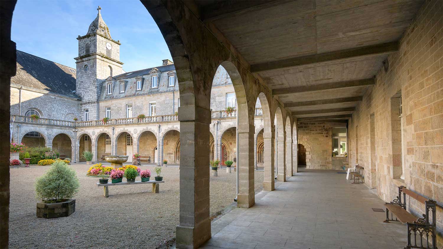 Le départ de la Congrégation du Saint-Esprit de l'Abbaye de Langonnet